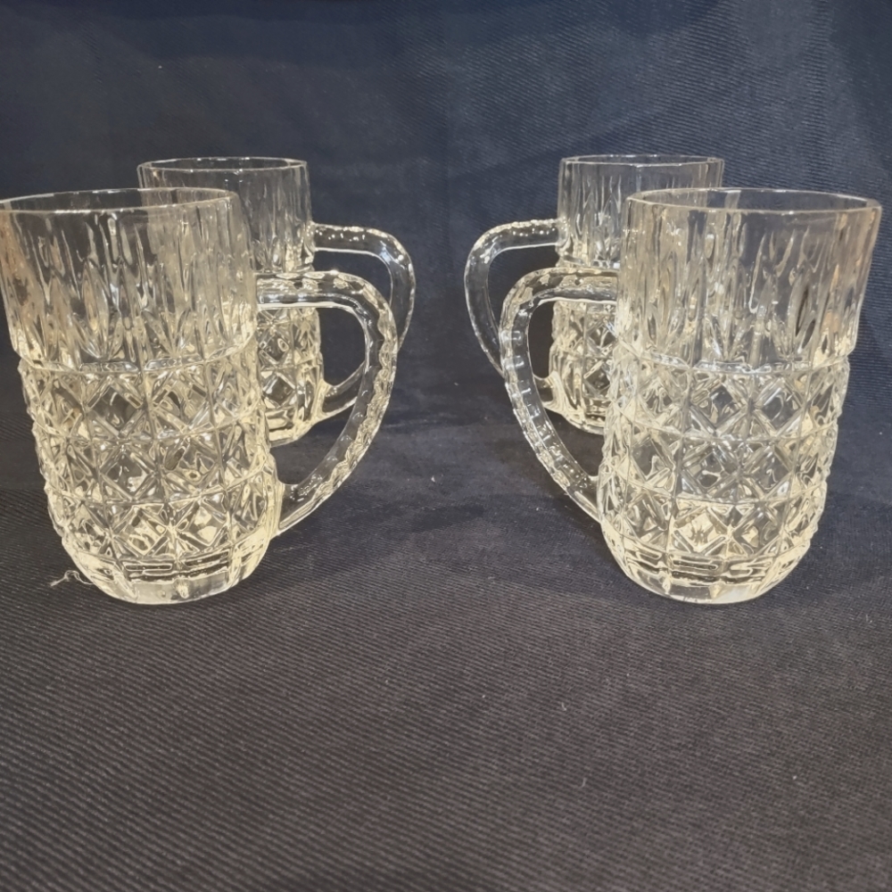 Zajecar 24% Lead Crystal Yugoslavia 1 Set of 4 Mugs Steins Fan Diamond Pattern